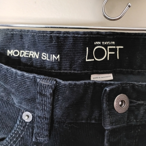 LOFT Modern Slim Corduroy Pants Women’s 6 Stretch Dark Black Soft Fall Winter - Picture 7 of 8